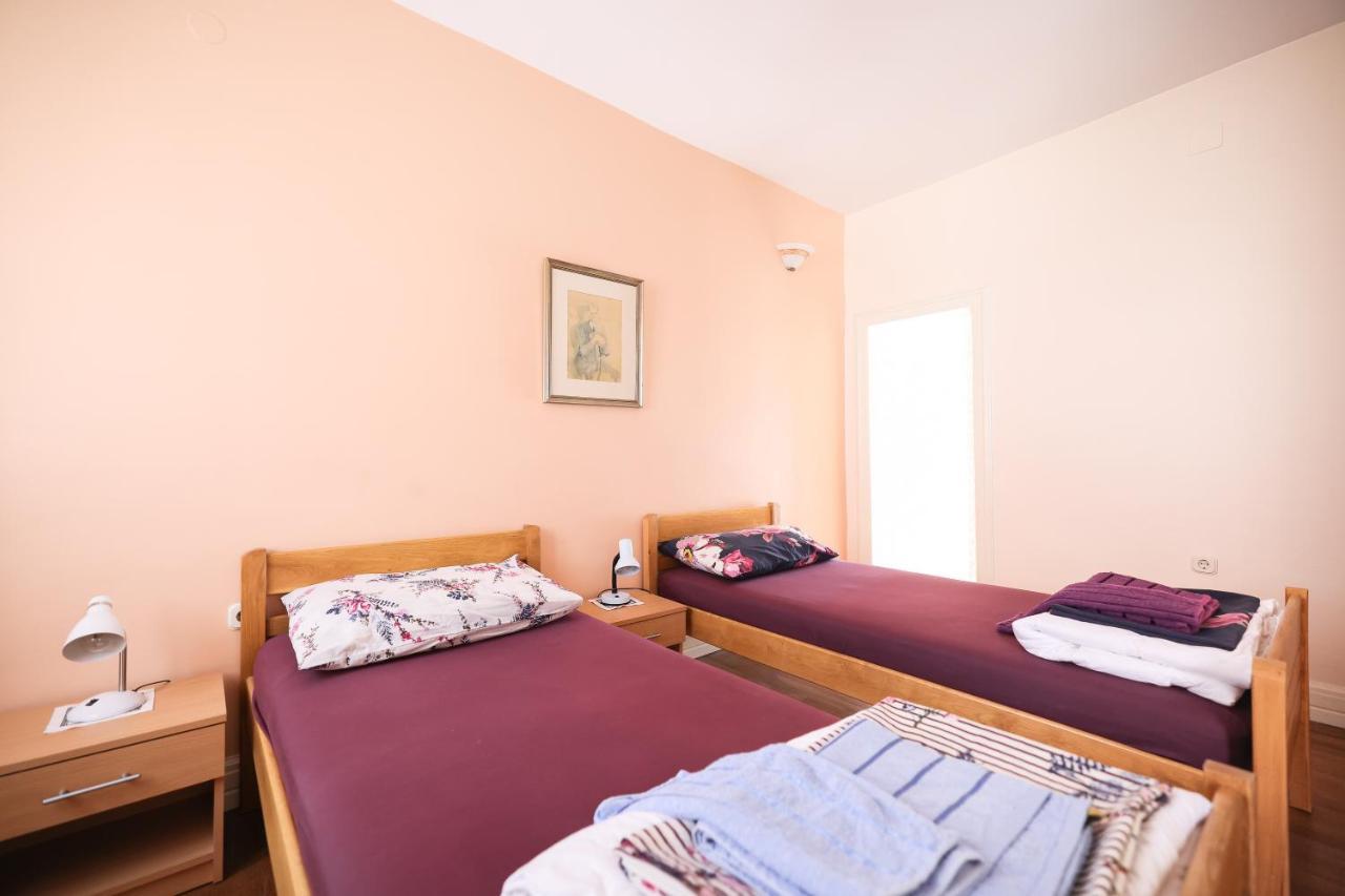 Two Bedroom In Center Igor Apartment