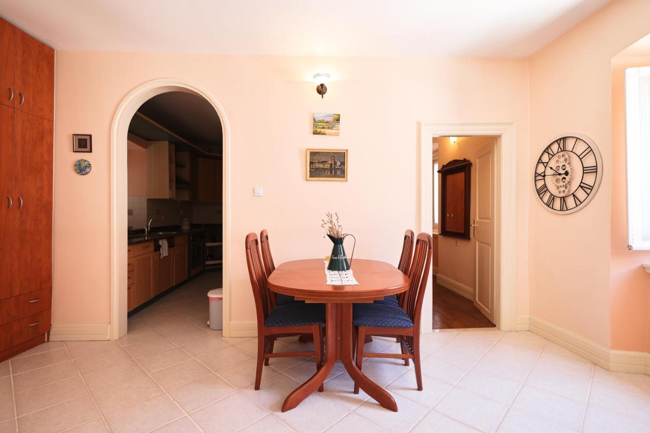 Two Bedroom In Center Igor Apartment Zadar