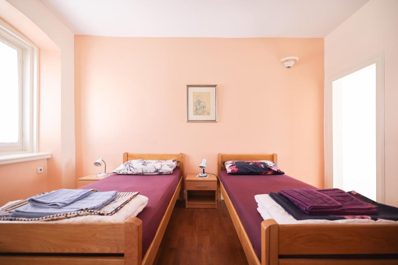 Two Bedroom In Center Igor Apartment