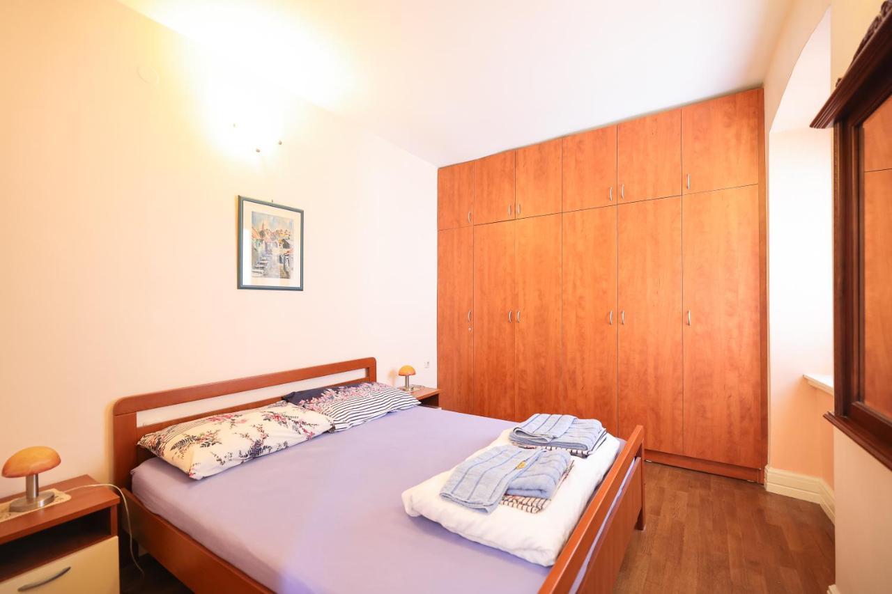 Two Bedroom In Center Igor *